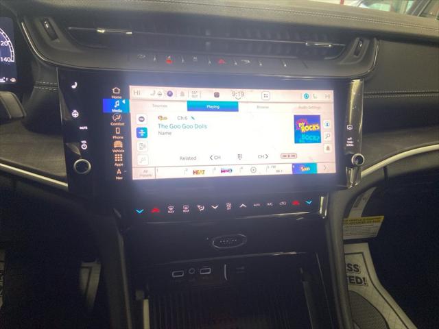 2026 Jeep Grand Cherokee Altitude 4x4