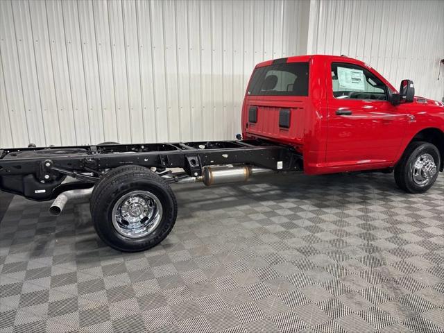 2026 RAM Ram 3500 Chassis Cab RAM 3500 TRADESMAN CHASSIS REGULAR CAB 4X4 84 CA 2026 RAM Ram 3500 Chassis Cab RAM 3500 TRADESMAN CHASSIS REGULAR CAB 4X4 84 CA