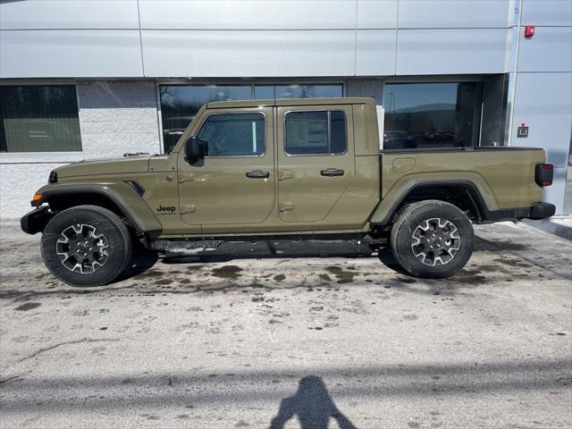 2026 Jeep Gladiator GLADIATOR SAHARA 4X4
