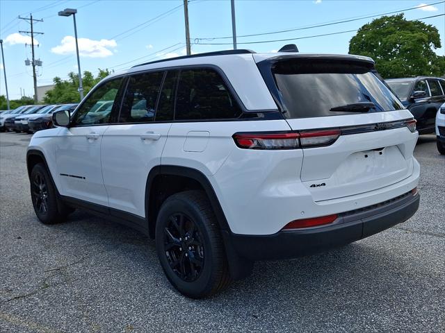 2026 Jeep Grand Cherokee GRAND CHEROKEE LAREDO ALTITUDE 4X4