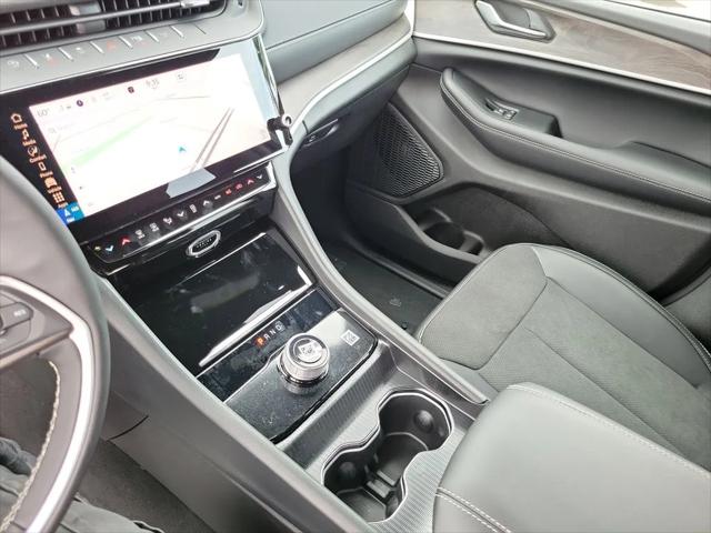 2026 Jeep Grand Cherokee Altitude 4x2
