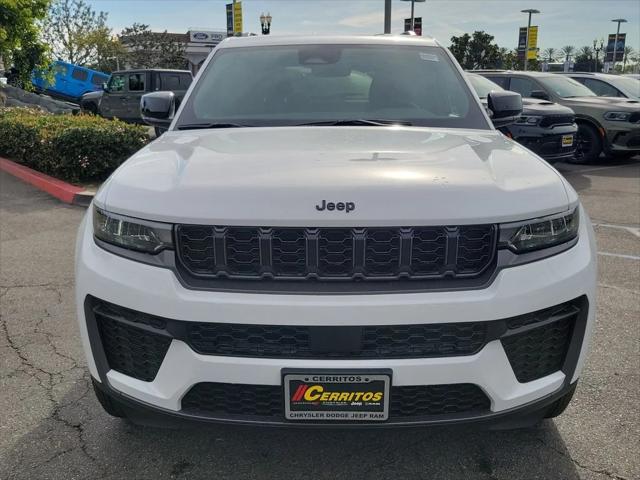 2026 Jeep Grand Cherokee Altitude 4x2