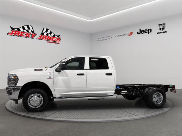 2026 RAM Ram 3500 Chassis Cab RAM 3500 TRADESMAN CREW CAB CHASSIS 4X4 60 CA