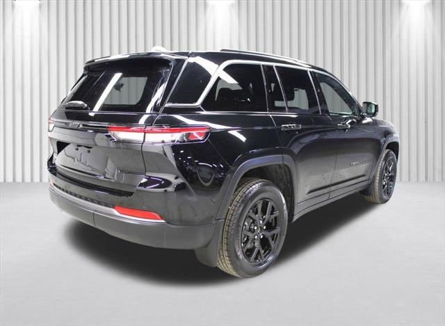2026 Jeep Grand Cherokee GRAND CHEROKEE LAREDO ALTITUDE 4X4