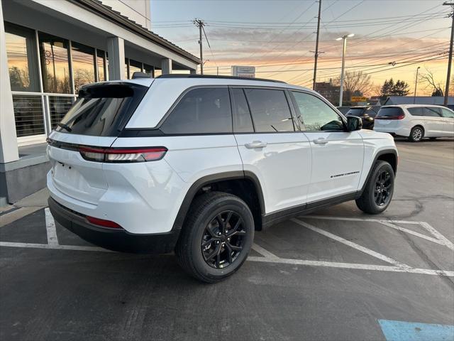 2026 Jeep Grand Cherokee GRAND CHEROKEE ALTITUDE 4X4