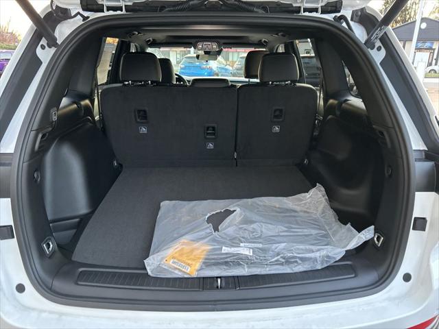 2026 Jeep Grand Cherokee GRAND CHEROKEE ALTITUDE 4X4