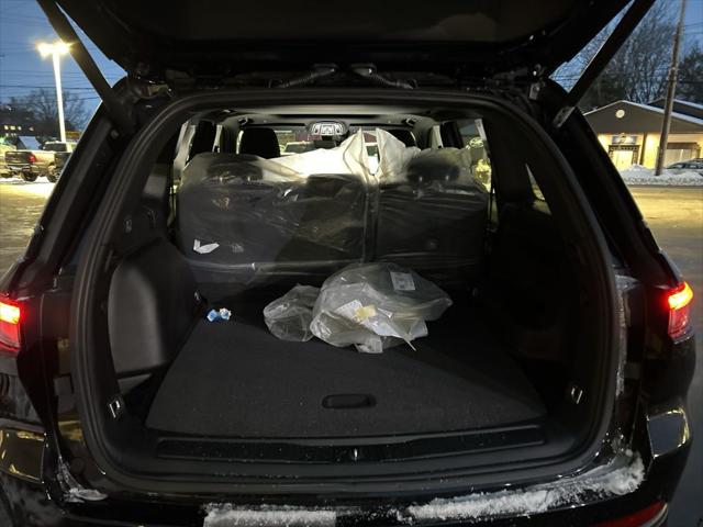 2026 Jeep Grand Cherokee GRAND CHEROKEE ALTITUDE 4X4