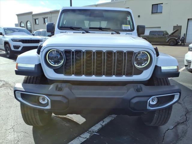 2026 Jeep Gladiator GLADIATOR SAHARA 4X4