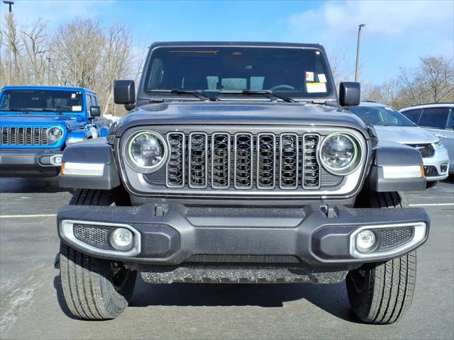 2026 Jeep Gladiator GLADIATOR SAHARA 4X4