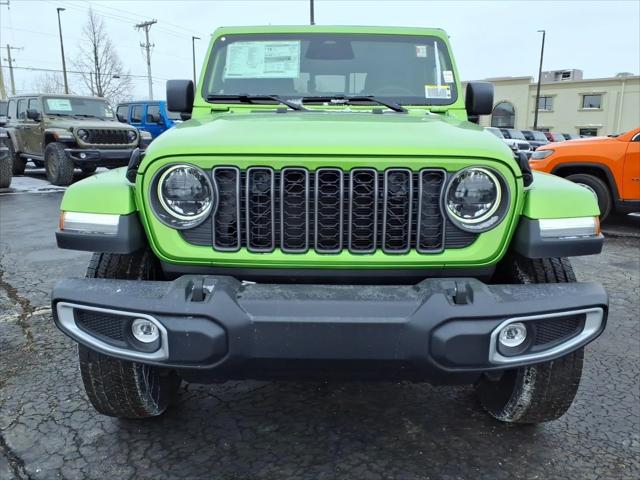 2026 Jeep Gladiator GLADIATOR SAHARA 4X4