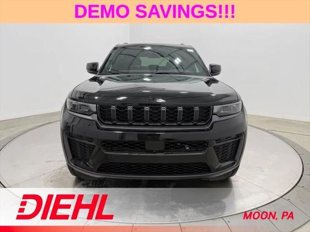 2026 Jeep Grand Cherokee GRAND CHEROKEE LAREDO ALTITUDE 4X4 2026 Jeep Grand Cherokee GRAND CHEROKEE LAREDO ALTITUDE 4X4