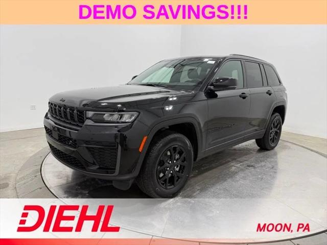 2026 Jeep Grand Cherokee GRAND CHEROKEE LAREDO ALTITUDE 4X4 2026 Jeep Grand Cherokee GRAND CHEROKEE LAREDO ALTITUDE 4X4