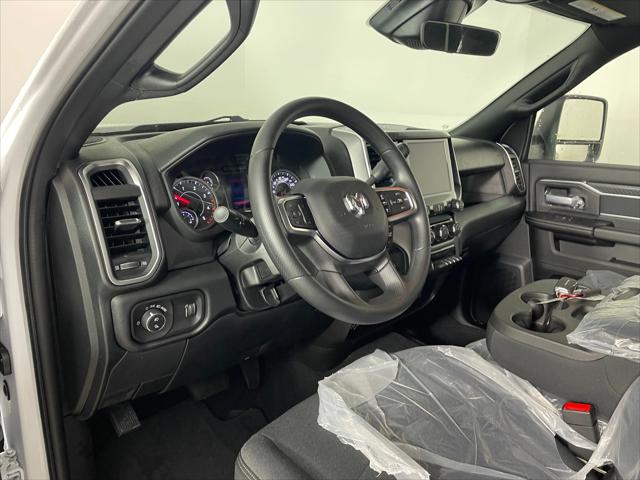 2026 RAM Ram 3500 RAM 3500 BIG HORN CREW CAB 4X4 8 BOX