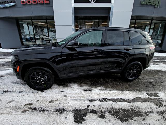 2026 Jeep Grand Cherokee GRAND CHEROKEE LAREDO ALTITUDE 4X4