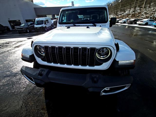 2026 Jeep Gladiator GLADIATOR SAHARA 4X4 2026 Jeep Gladiator GLADIATOR SAHARA 4X4