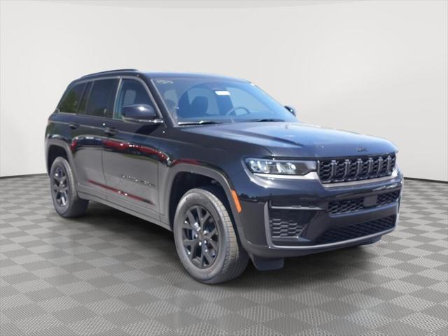 2026 Jeep Grand Cherokee GRAND CHEROKEE LAREDO ALTITUDE 4X4 2026 Jeep Grand Cherokee GRAND CHEROKEE LAREDO ALTITUDE 4X4