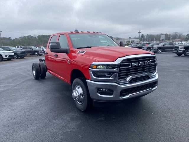 2026 RAM Ram 3500 Chassis Cab RAM 3500 TRADESMAN CREW CAB CHASSIS 4X4 60 CA 2026 RAM Ram 3500 Chassis Cab RAM 3500 TRADESMAN CREW CAB CHASSIS 4X4 60 CA