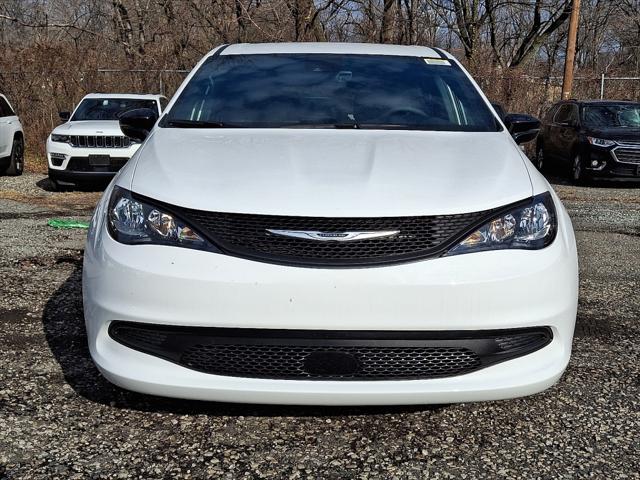 2026 Chrysler Voyager VOYAGER LX