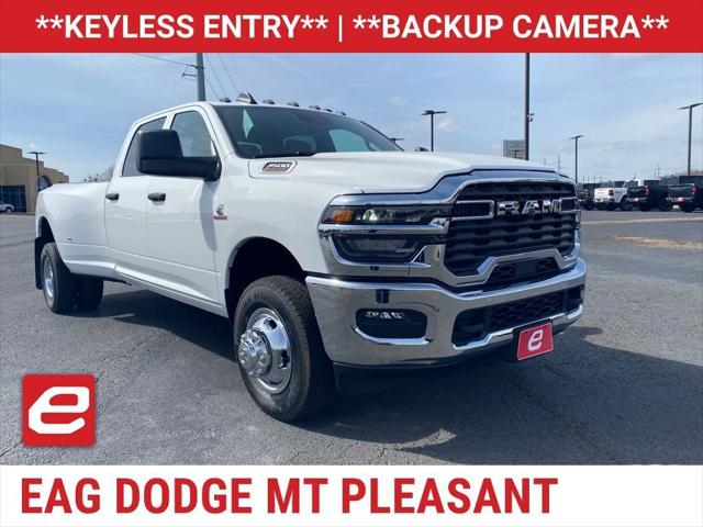 2026 RAM Ram 3500 RAM 3500 TRADESMAN CREW CAB 4X4 8 BOX