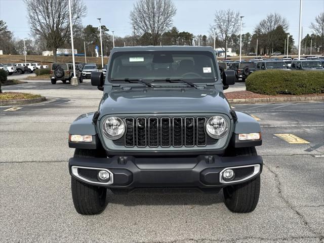 2026 Jeep Gladiator GLADIATOR SAHARA 4X4