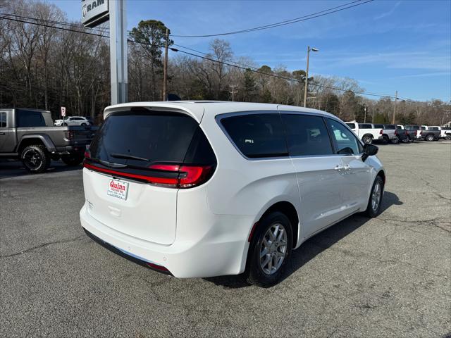 2026 Chrysler Pacifica PACIFICA SELECT