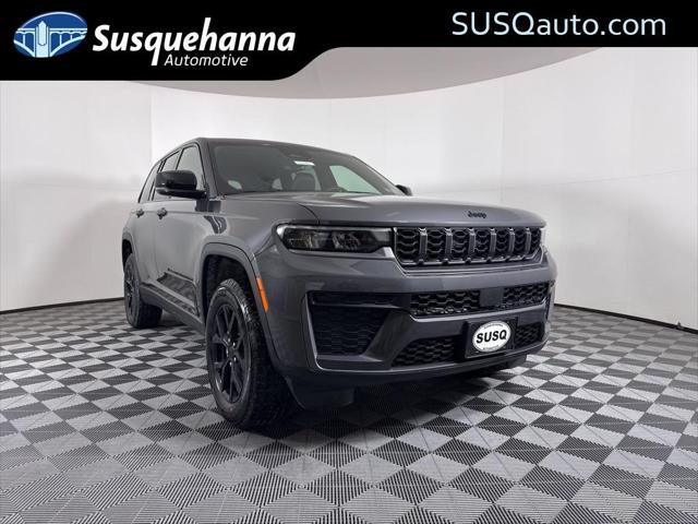2026 Jeep Grand Cherokee GRAND CHEROKEE LAREDO ALTITUDE 4X4 2026 Jeep Grand Cherokee GRAND CHEROKEE LAREDO ALTITUDE 4X4