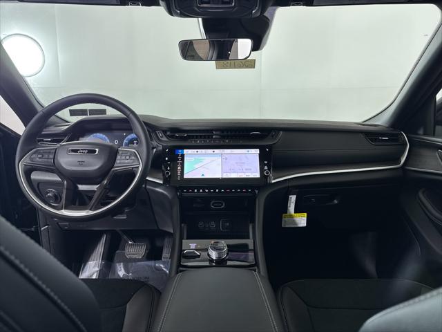 2026 Jeep Grand Cherokee GRAND CHEROKEE ALTITUDE 4X4