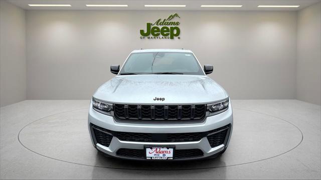 2026 Jeep Grand Cherokee GRAND CHEROKEE LAREDO ALTITUDE 4X4 2026 Jeep Grand Cherokee GRAND CHEROKEE LAREDO ALTITUDE 4X4