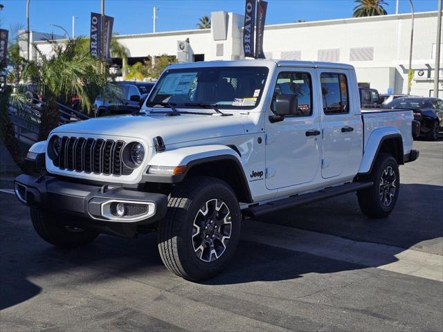 2026 Jeep Gladiator GLADIATOR SAHARA 4X4