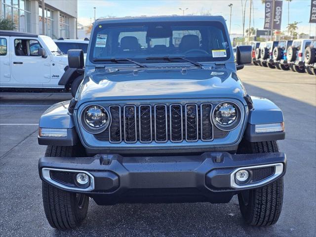 2026 Jeep Gladiator GLADIATOR SAHARA 4X4