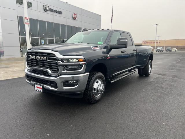 2026 RAM Ram 3500 RAM 3500 TRADESMAN CREW CAB 4X4 8 BOX