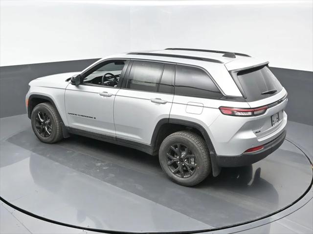 2026 Jeep Grand Cherokee Altitude 4x4