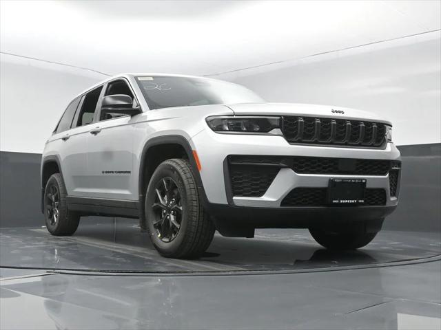 2026 Jeep Grand Cherokee Altitude 4x4