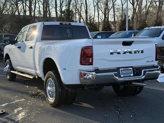 2026 RAM Ram 3500 RAM 3500 TRADESMAN CREW CAB 4X4 8 BOX