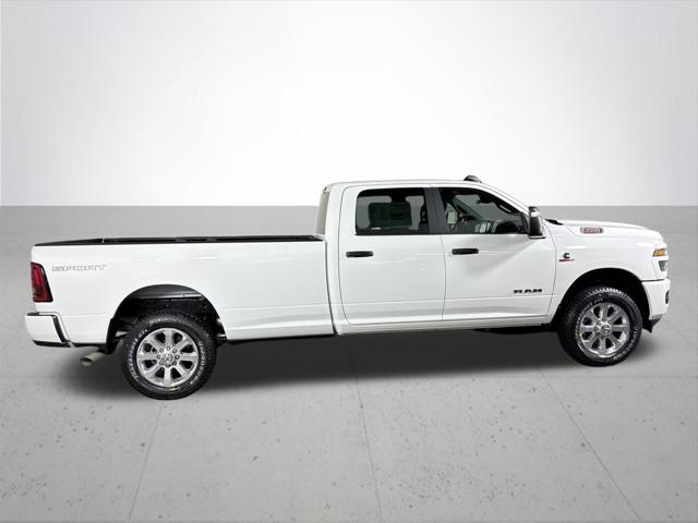 2026 Ram 3500 Big Horn Crew Cab 4x4 8' Box