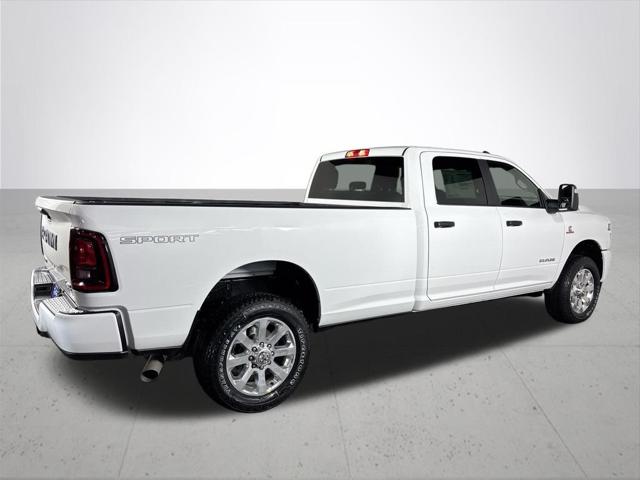 2026 Ram 3500 Big Horn Crew Cab 4x4 8' Box