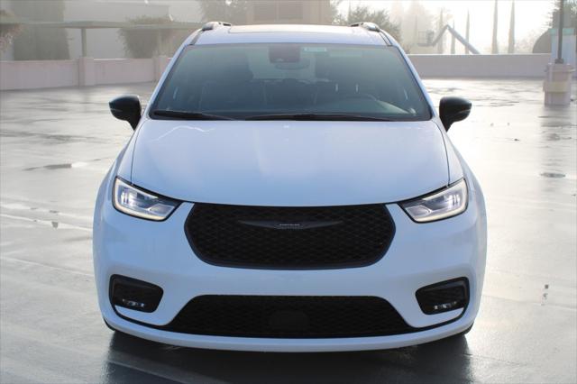 2026 Chrysler Pacifica PACIFICA LIMITED