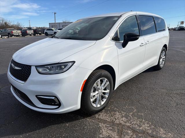 2026 Chrysler Pacifica PACIFICA SELECT AWD