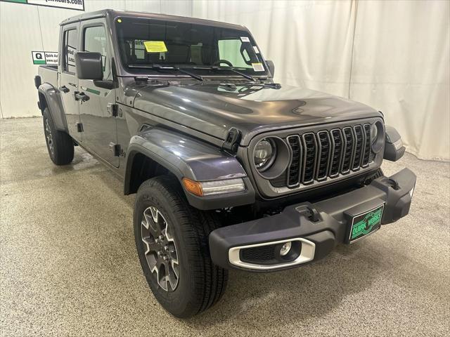 2026 Jeep Gladiator GLADIATOR SAHARA 4X4