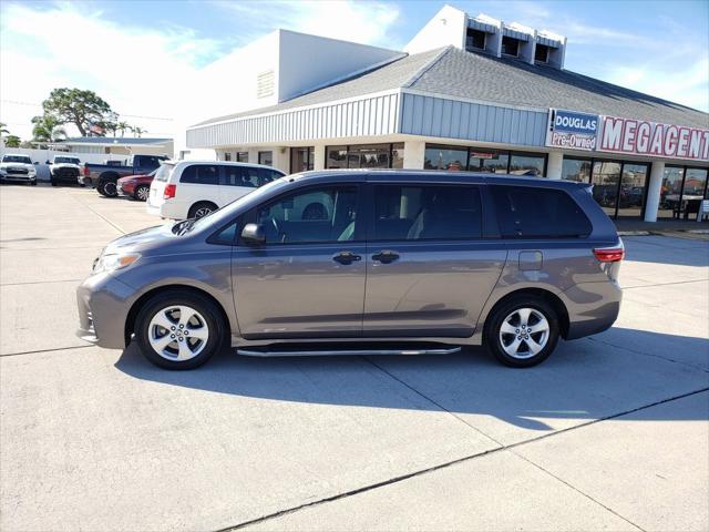 2020 Toyota Sienna L 2020 Toyota Sienna L