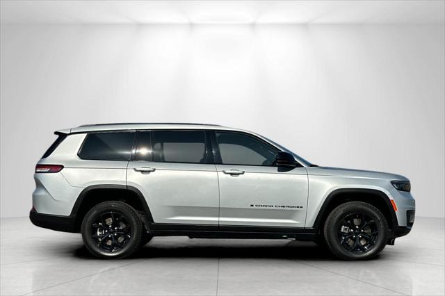 2024 Jeep Grand Cherokee L Altitude 4x2 2024 Jeep Grand Cherokee L Altitude 4x2