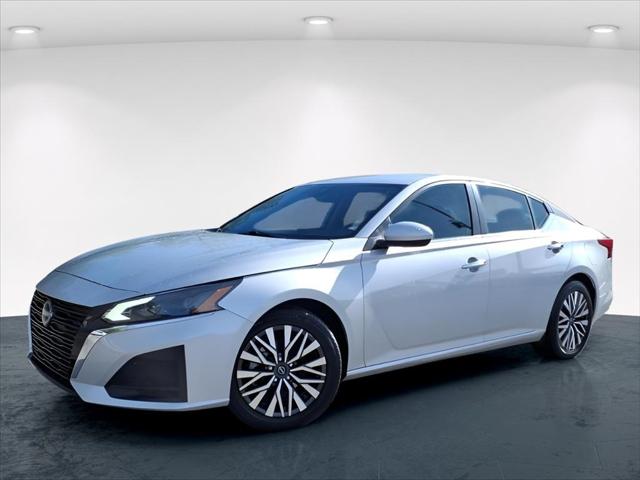 2023 Nissan Altima SV FWD
