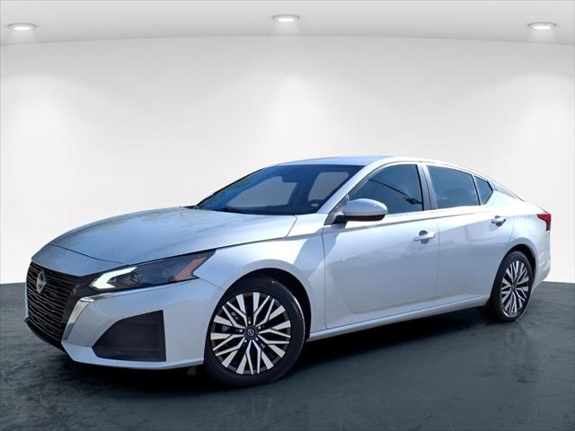 2023 Nissan Altima SV FWD