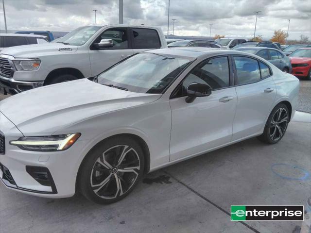 2024 Volvo S60 B5 Core Dark Theme 2024 Volvo S60 B5 Core Dark Theme