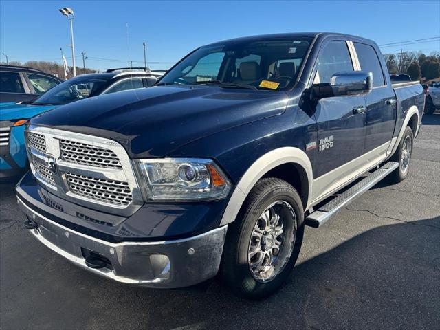 2017 RAM 1500 Laramie Crew Cab 4x4 57 Box 2017 RAM 1500 Laramie Crew Cab 4x4 57 Box