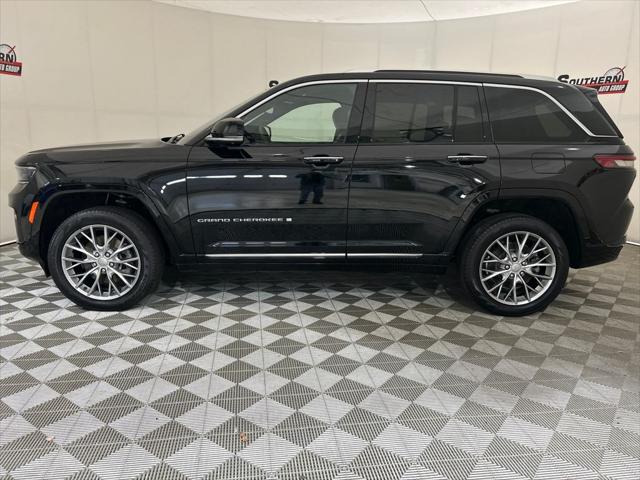 2022 Jeep Grand Cherokee Summit 4x4 2022 Jeep Grand Cherokee Summit 4x4