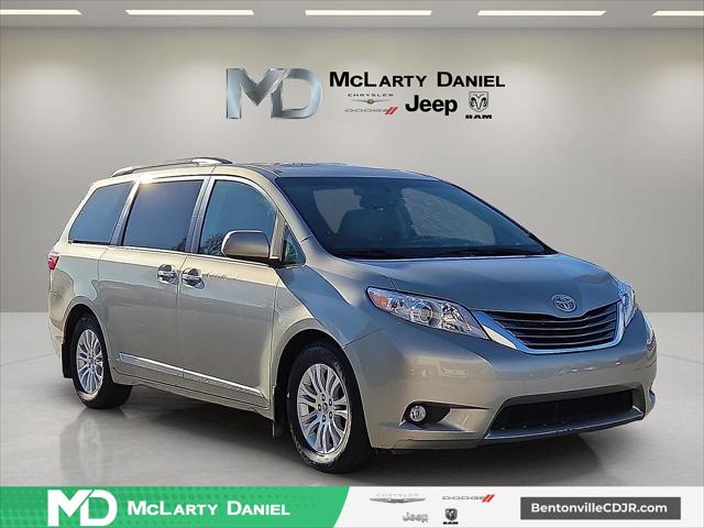 2015 Toyota Sienna XLE Premium 8 Passenger