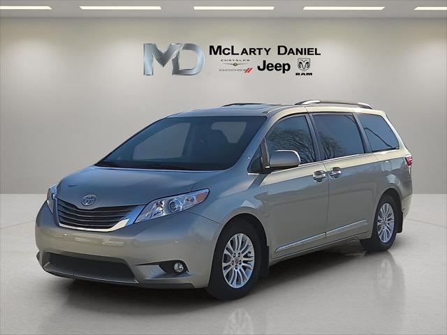 2015 Toyota Sienna XLE Premium 8 Passenger