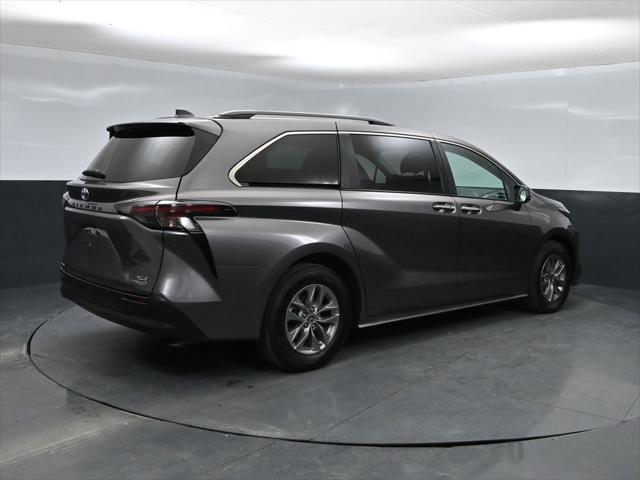 2024 Toyota Sienna XLE