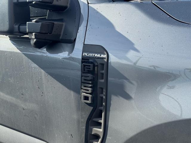 2025 Ford F-250 Platinum 2025 Ford F-250 Platinum